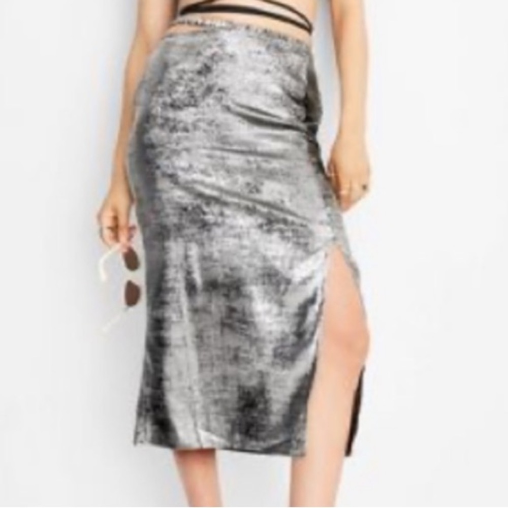 Elegant Silver Midi Skirt